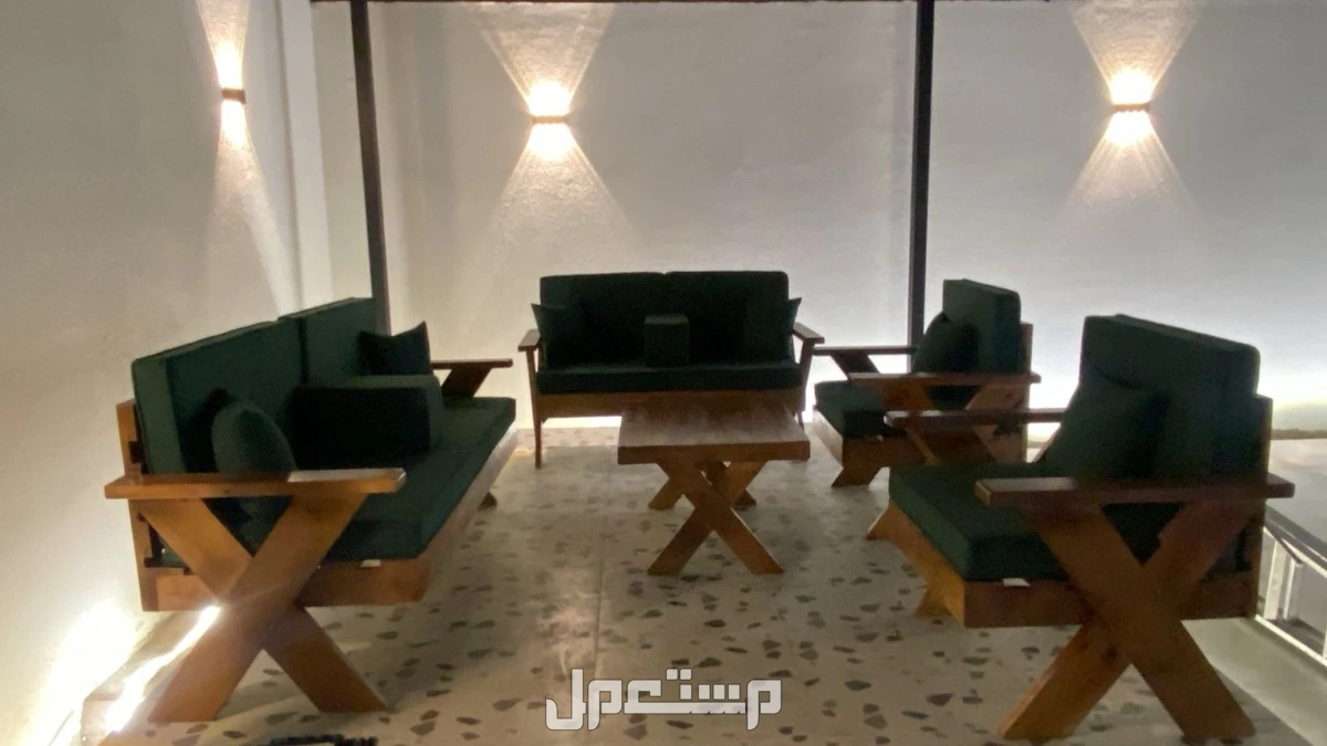 كراسي جلسات خارجية خشبية أو حديد تفصيل جاهز مديل جديد و مراجيح أطفال و زحاليق