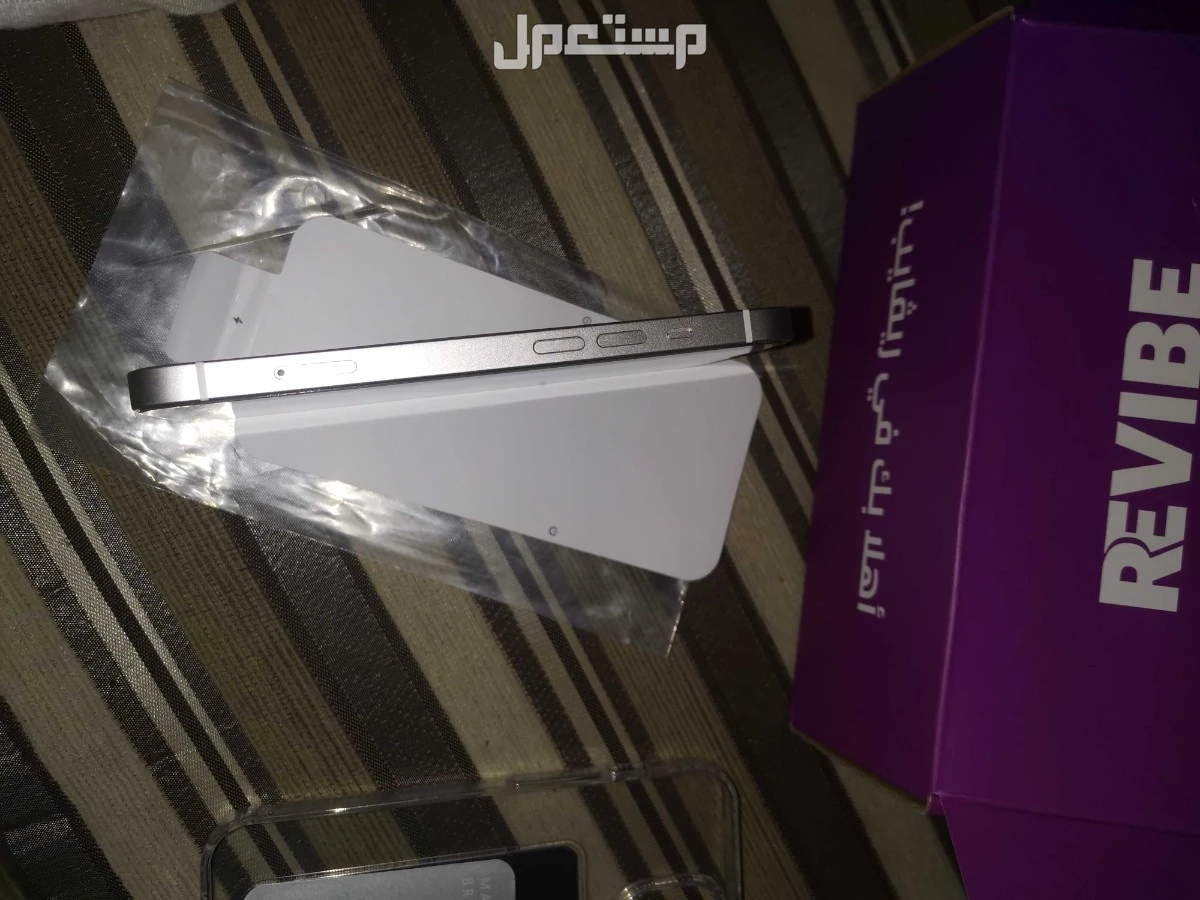 للبيع ايفون 14 العادي 128 مجدد