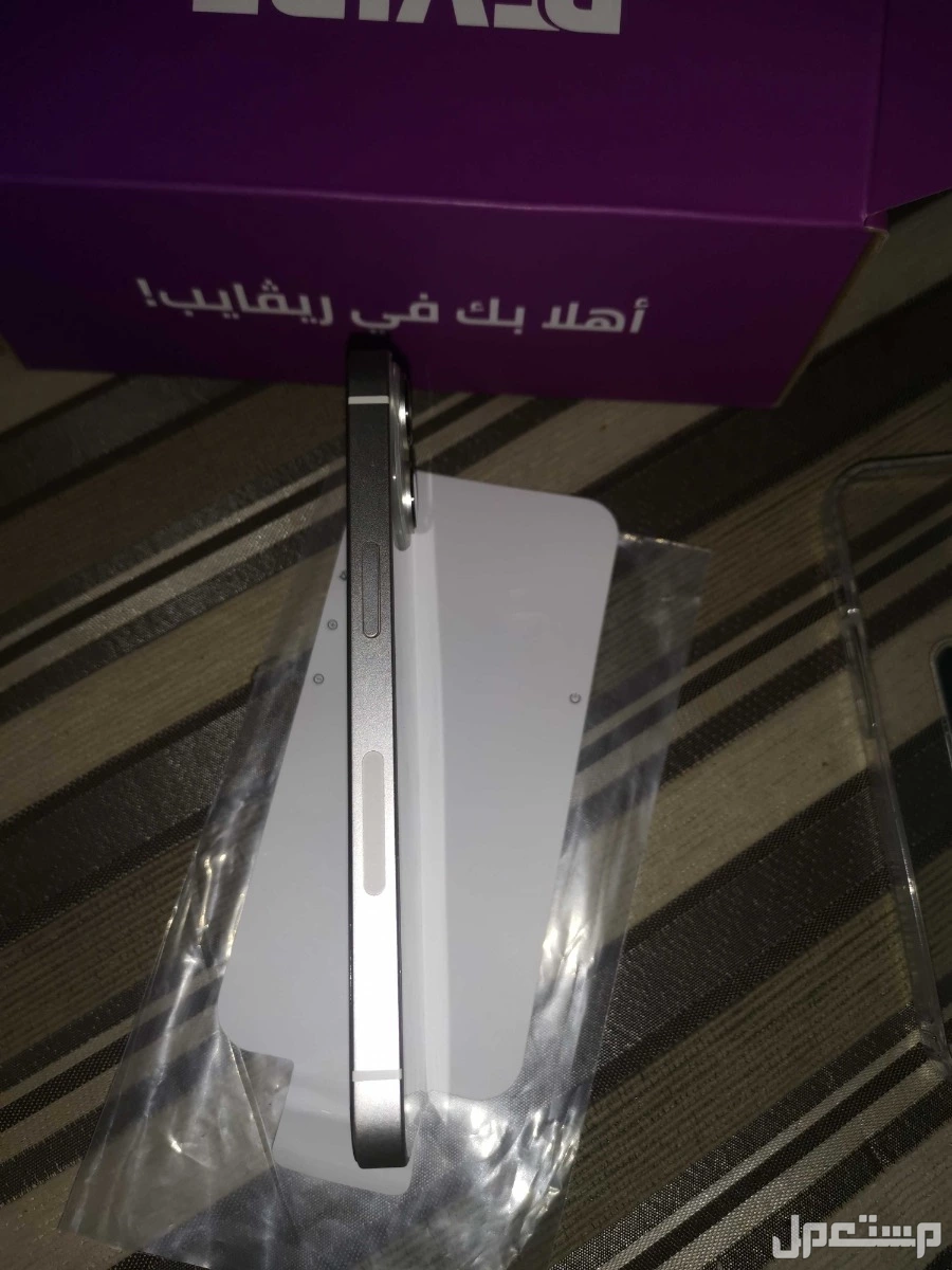 للبيع ايفون 14 العادي 128 مجدد