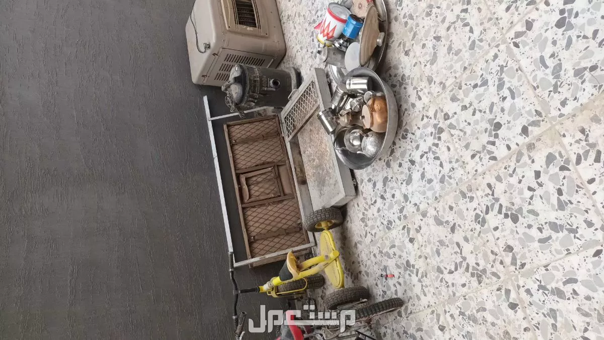 مجموعة اغراض للبيع منوعة في الراضالسعر0000