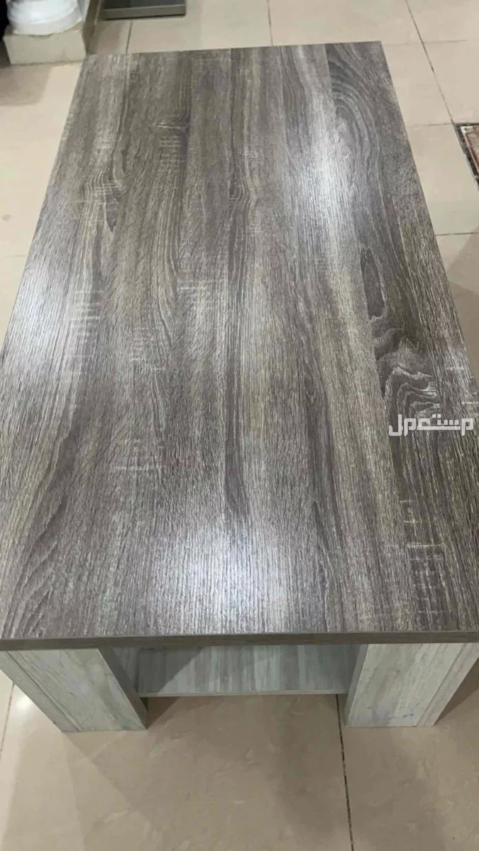 للبيع طاولة طعام وبوفيه وطاولة جانبيه ب 2000 ريال