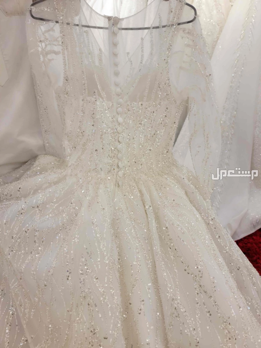 ميكب ارتست وتجهيز عروس تبدا من 500 وايجار زفاف تبدا من 600