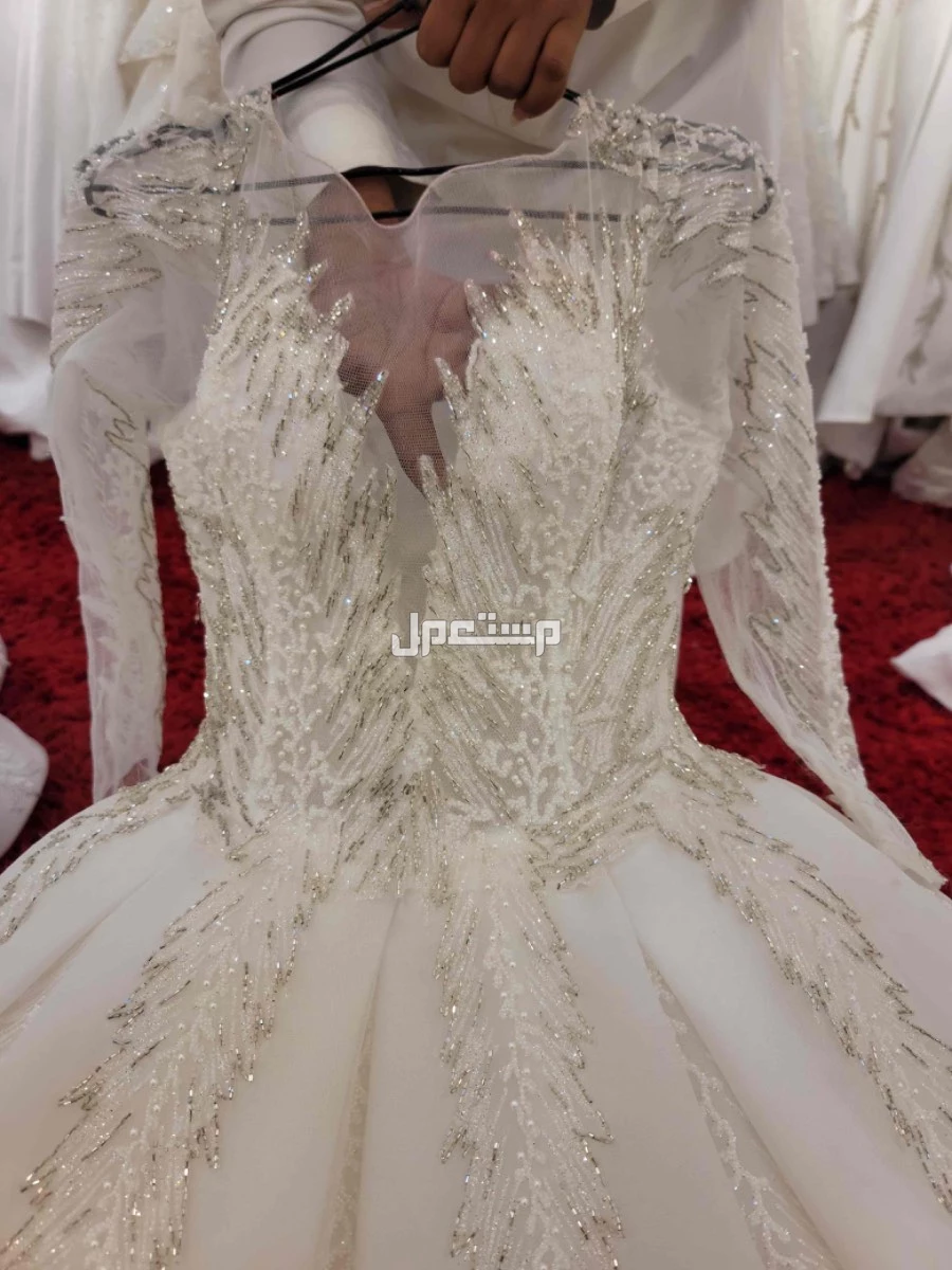 ميكب ارتست وتجهيز عروس تبدا من 500 وايجار زفاف تبدا من 600