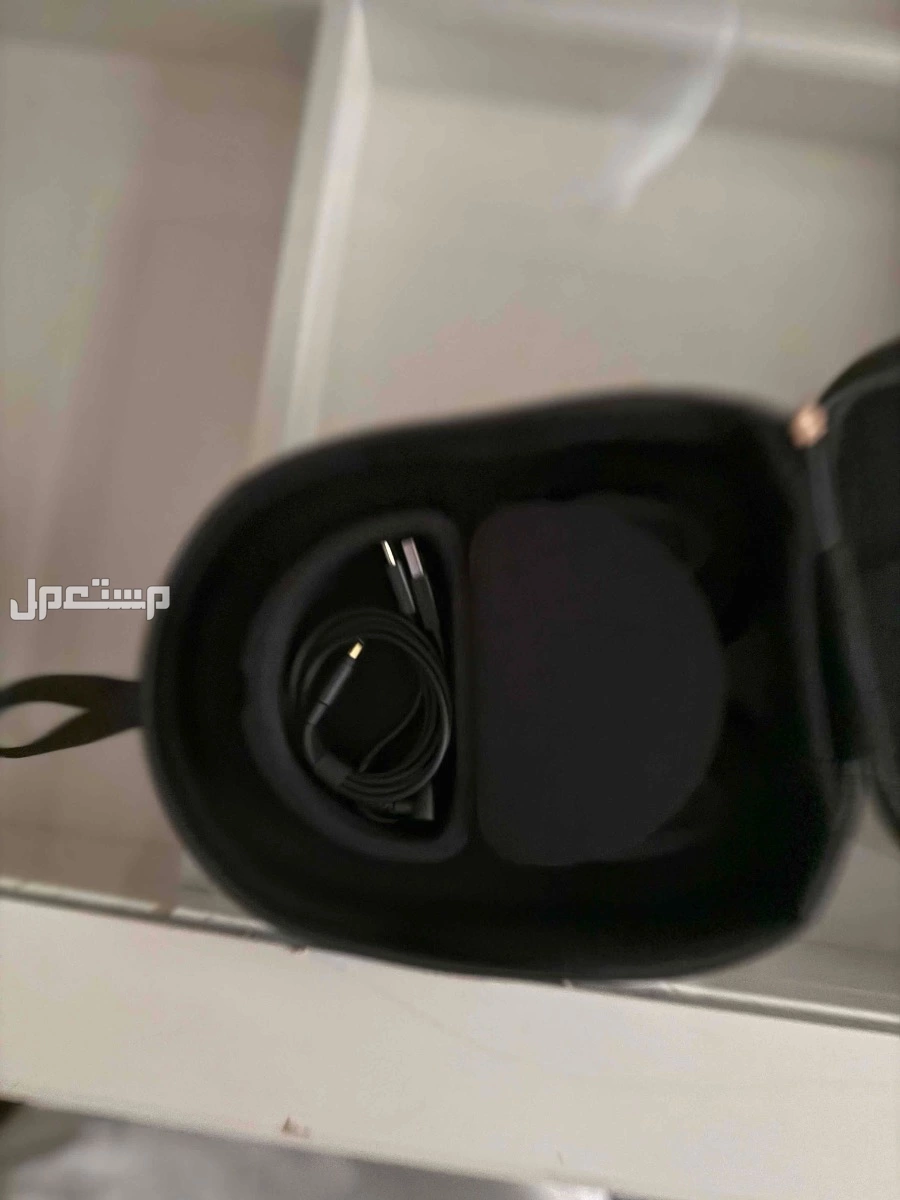 سماعات WH-1000XM5 من سوني استخدام يومين فقط في الخبر بسعر 900 ريال سعودي