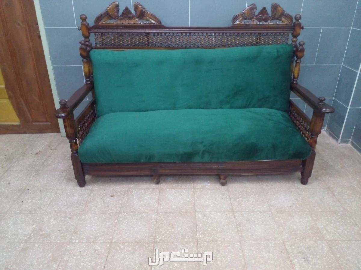 انترية للبيع اربع كراسي وكنبة موحود شحن داخل القاهره