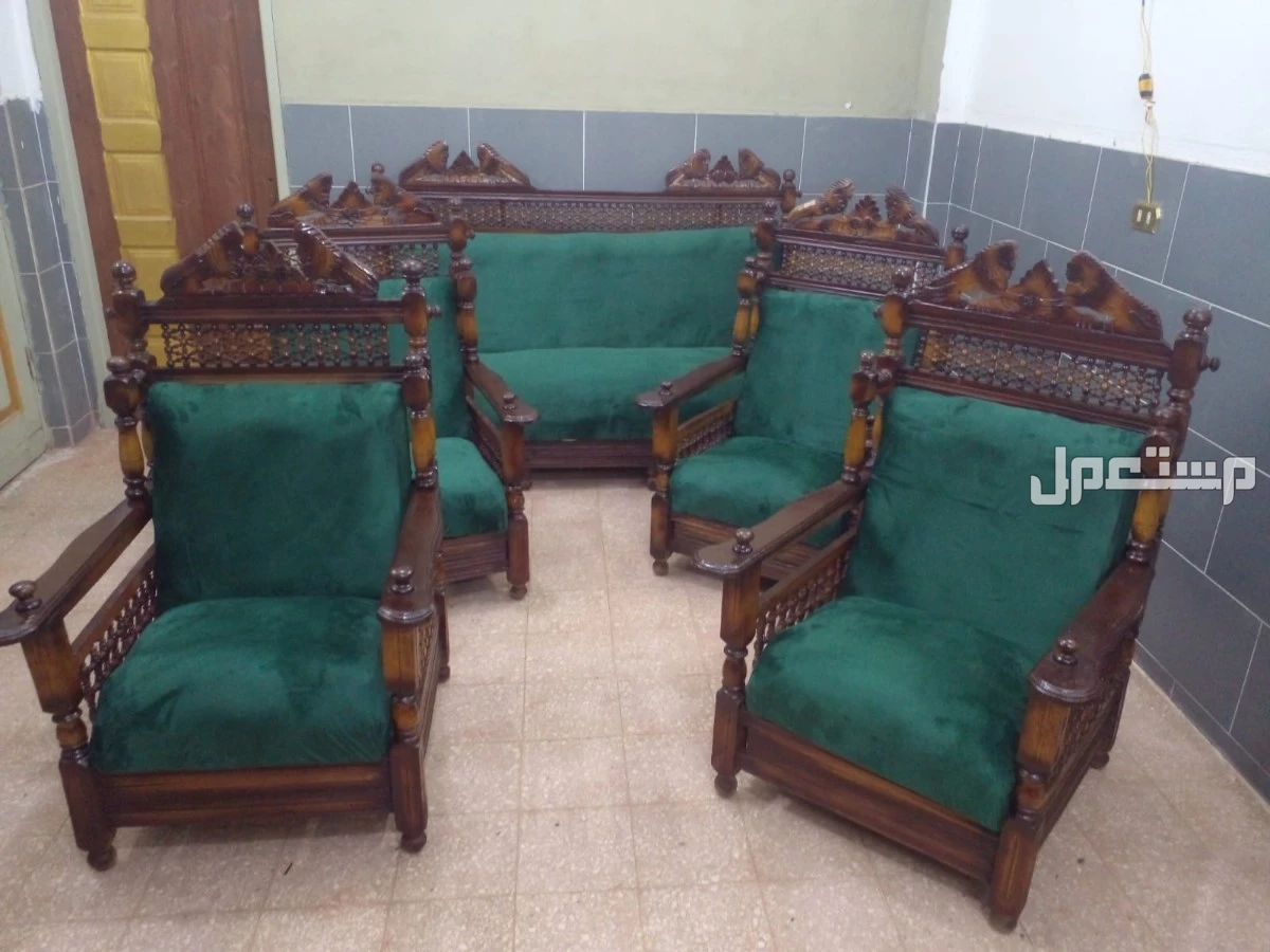 انترية للبيع اربع كراسي وكنبة موحود شحن داخل القاهره