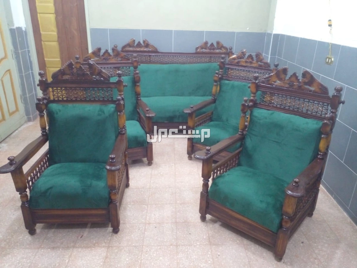 انترية للبيع اربع كراسي وكنبة موحود شحن داخل القاهره