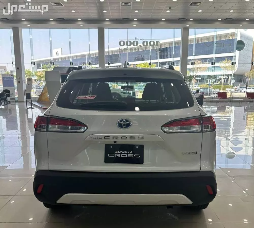 مقارنة بين تويوتا كورولا كروس هايبرد وراف 4 بالصور.. أيهما أرخص؟ خارجية تويوتا كورولا كروس هايبرد 2025