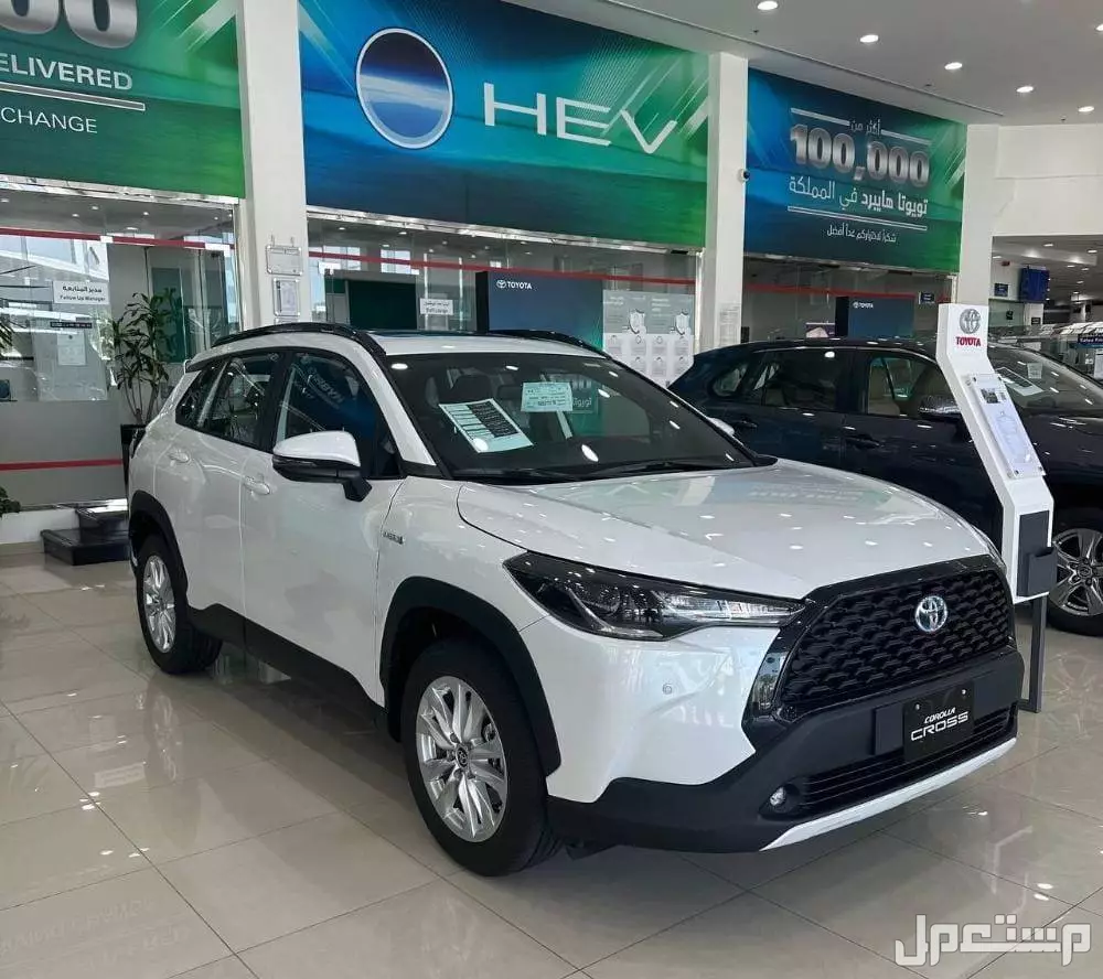 مقارنة بين تويوتا كورولا كروس هايبرد وراف 4 بالصور.. أيهما أرخص؟ صور تويوتا كورولا كروس هايبرد من الخارج