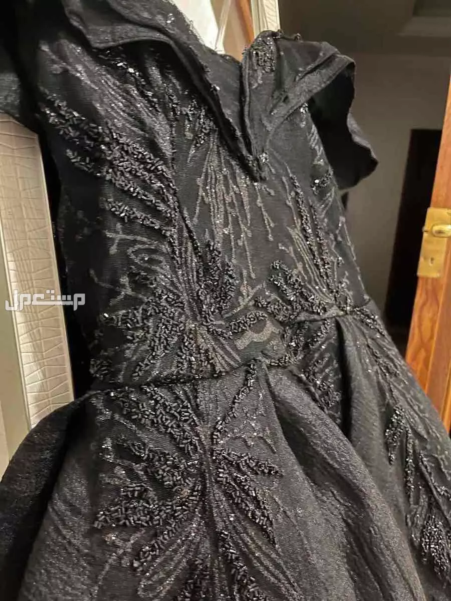 فستان اسود  في جدة بسعر 200 ريال سعودي