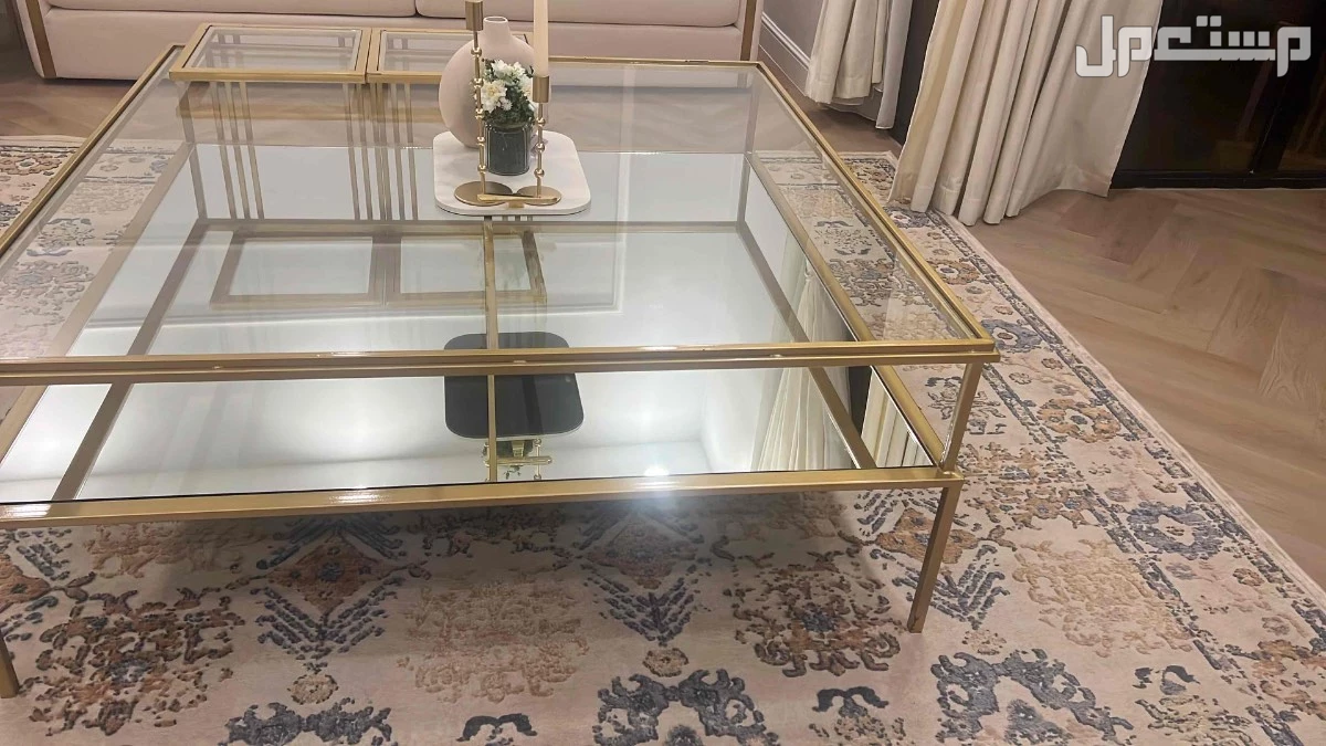 طاولة للبيع في جدة  بسعر 600ريال حي الحمدانية جدة استعمال نظيف