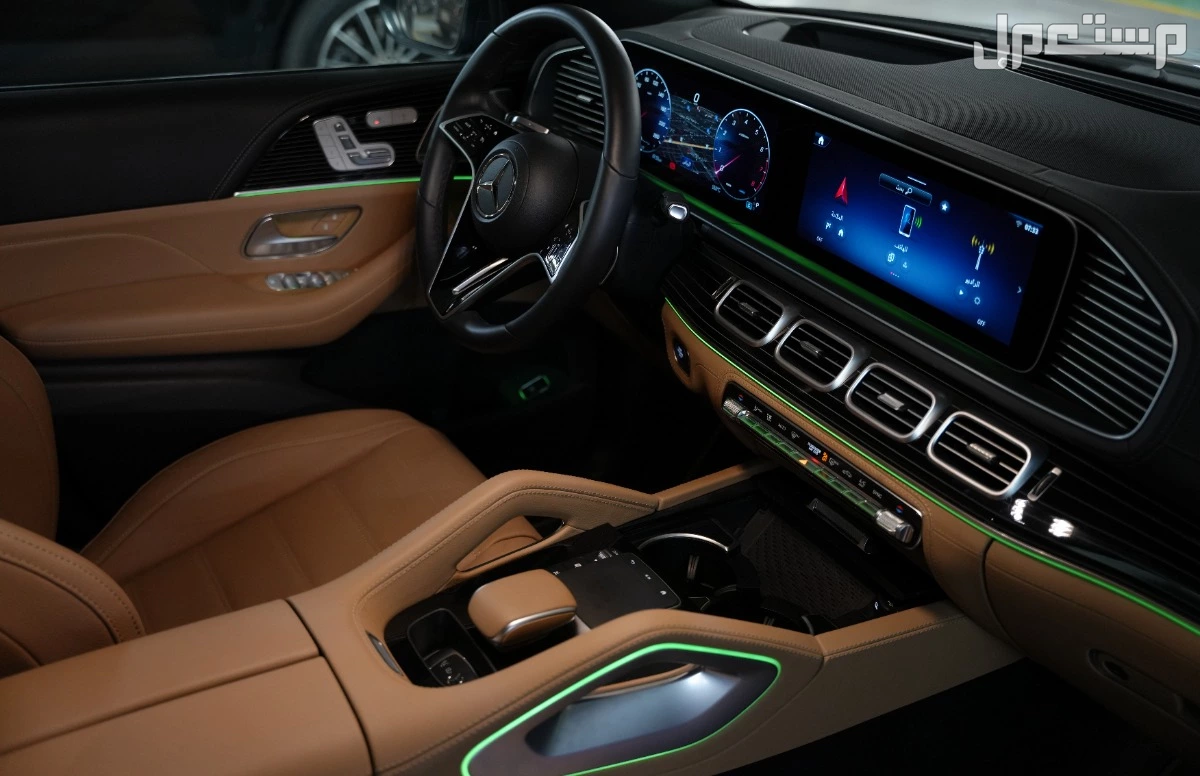 مواصفات مرسيدس GLE 2025.. الفئات والأسعار في السعودية تكنولوجيا مقصورة مرسيدس GLE 2025