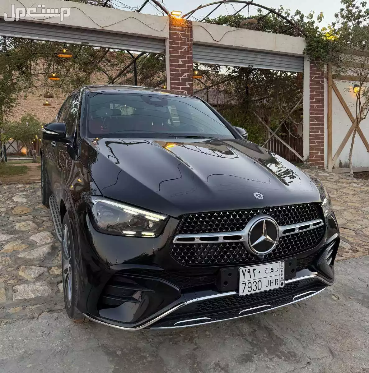 مواصفات مرسيدس GLE 2025.. الفئات والأسعار في السعودية سيارة مرسيدس فاخرة
