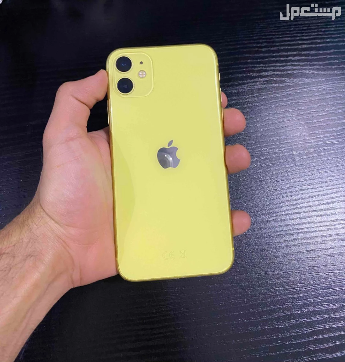 ايفون 11 128 قيقا نظيف بكرتونه عليه الشرط