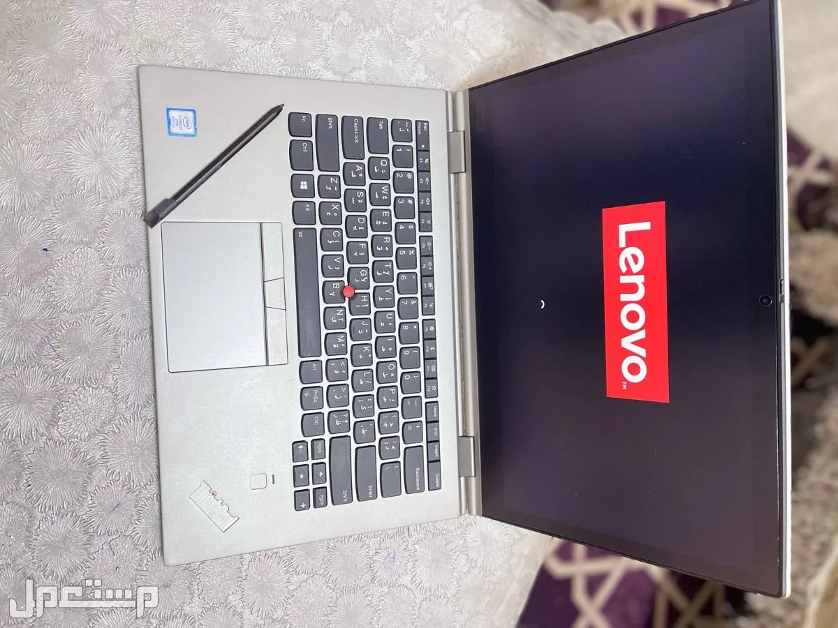 Lenovo yoga X1 cor i7 -8th generation