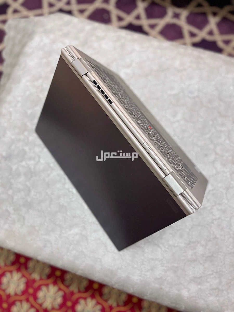 Lenovo yoga X1 cor i7 -8th generation