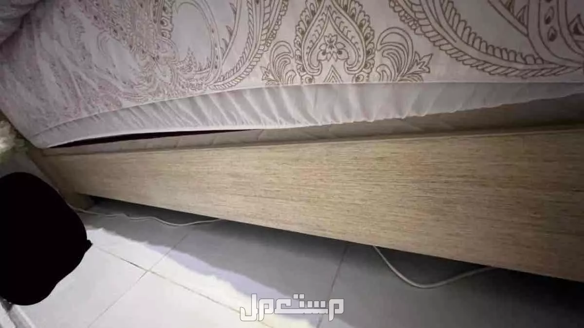 سرير اشلي مستعمل نظيف جداً في جدة بسعر 500 ريال سعودي