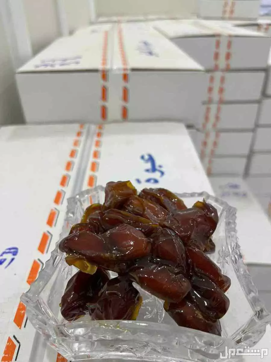 تمر اخلاص  في الرياض بسعر 40 ريال سعودي
