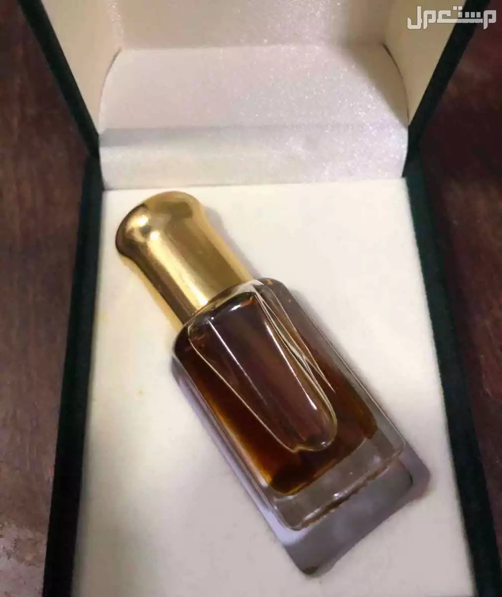 دهن عود وزيت اللبان العماني وكحل اثمد طبيعي