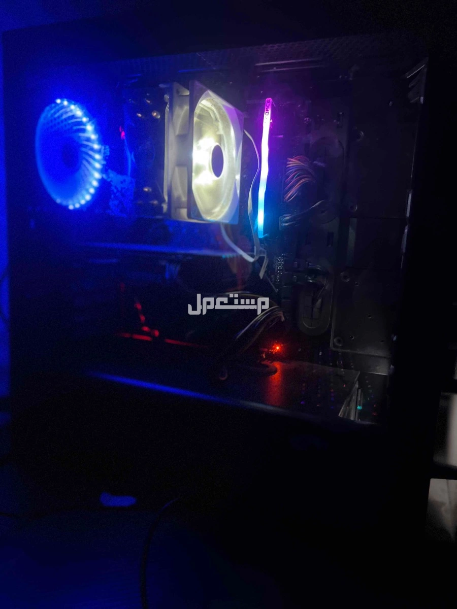 بيسي قيمنق مع شاشه ماركة لينوفو في الرياض