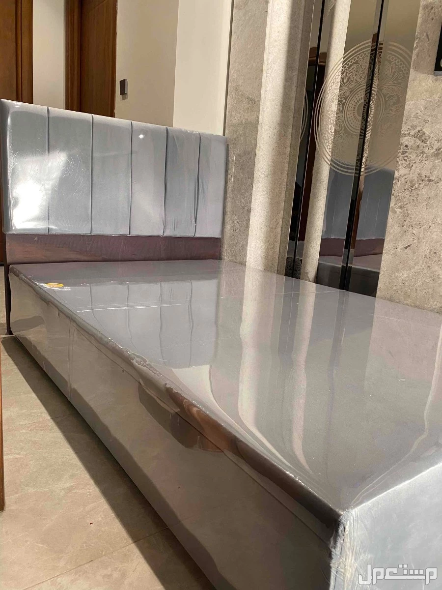 سرير جديد مع المرتبه جديده المدينة المنورة حي شوران من قريب