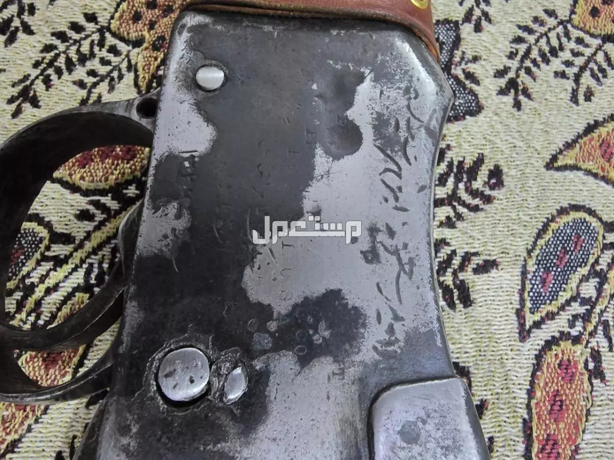 بندق الأمير سعود بن رشيد  في خميس مشيط بسعر 12 ألف ريال سعودي