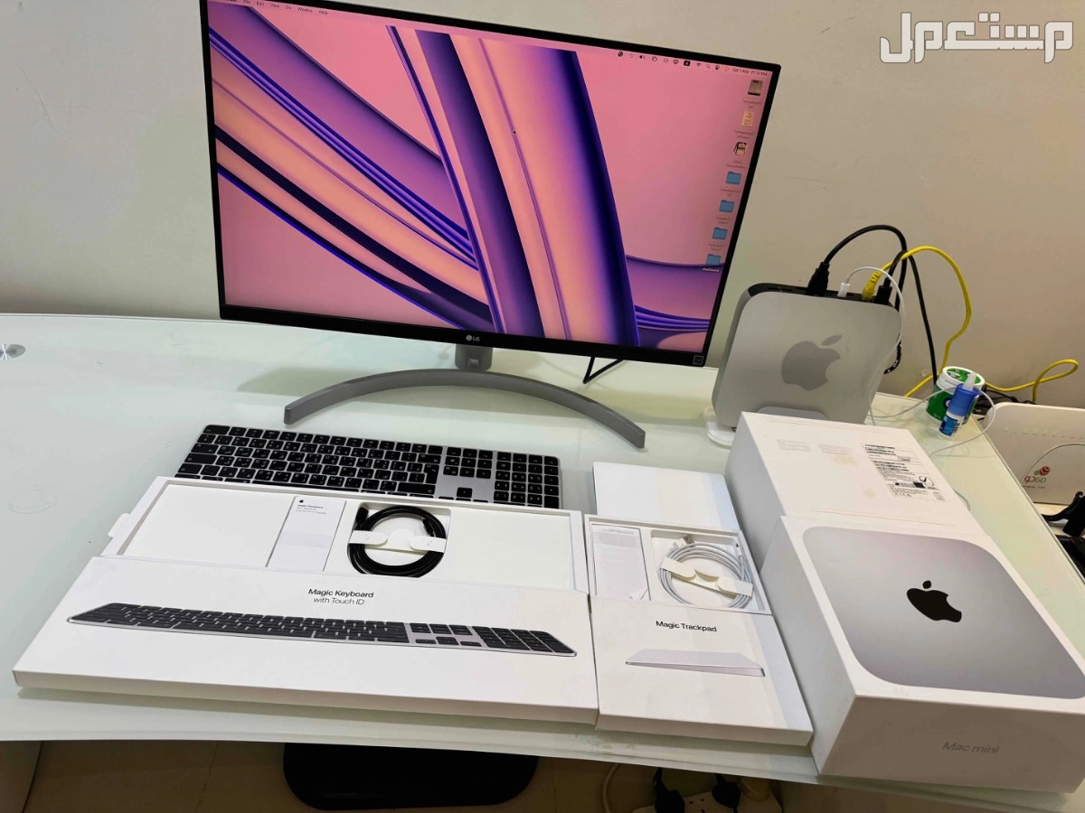 جهاز ماك ميني معالج m2 ورامات 16 للبيع مع ملحقات (ماجيك كيبورد وتراك باد 2 وحامل للماك ميني)- Mac mini m2 Ram16