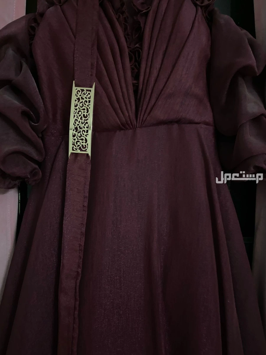 فستان خمري في الرياض بسعر 200 ريال سعودي