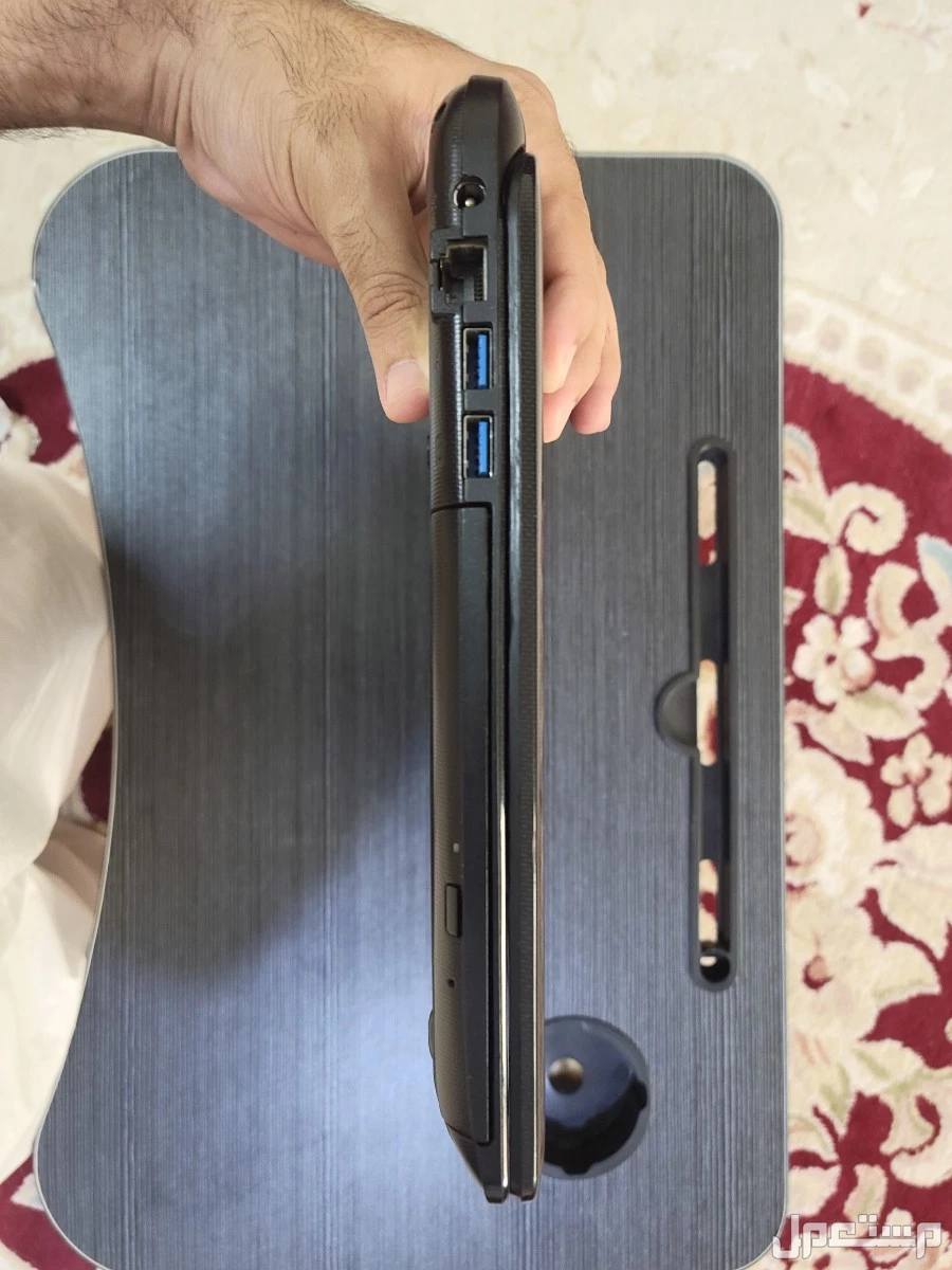 للبيع لابتوب توشيبا بشاشة لمس معالج i7