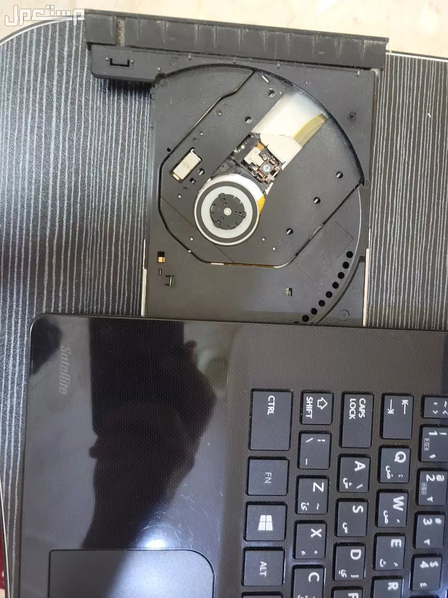 للبيع لابتوب توشيبا بشاشة لمس معالج i7