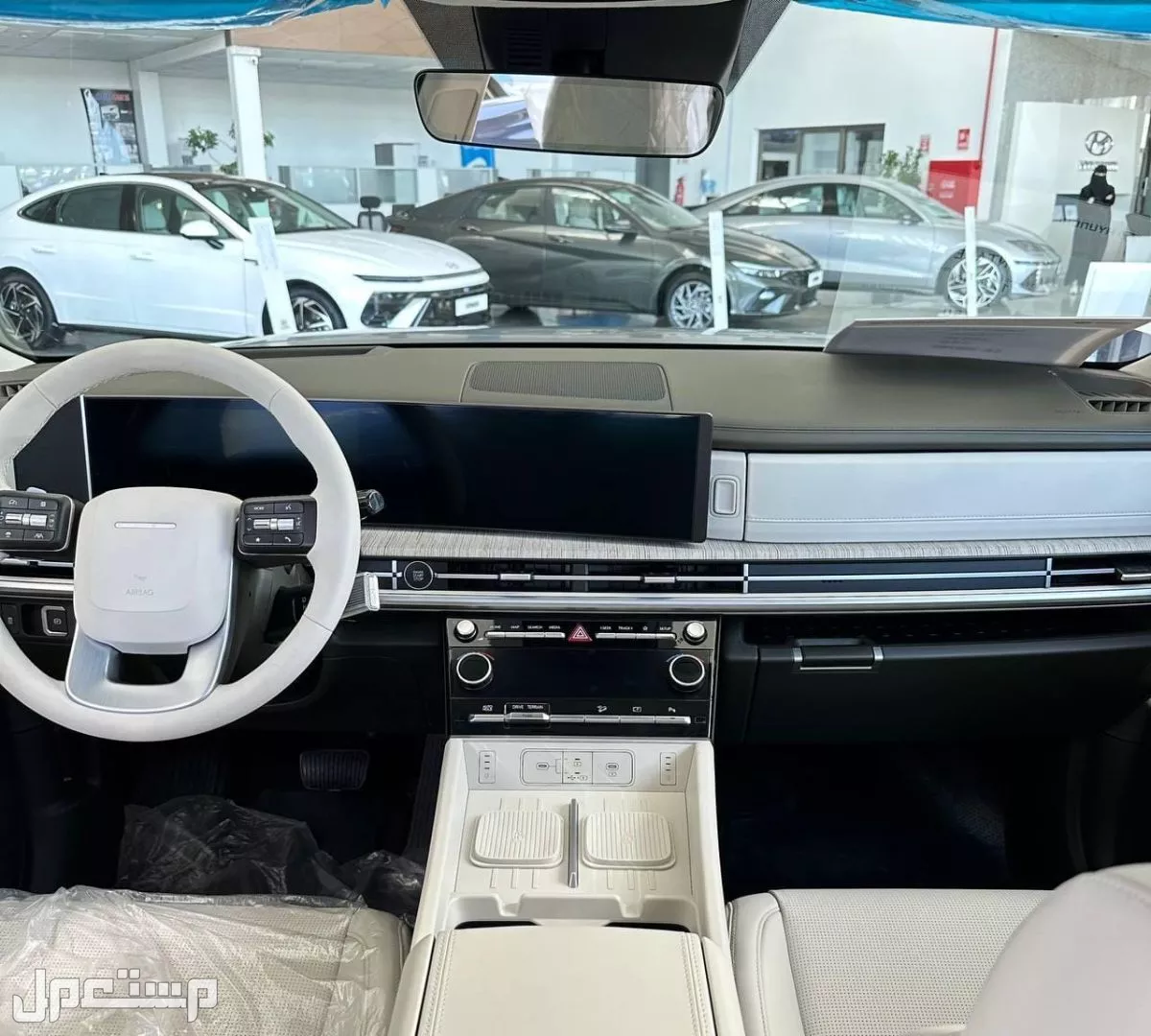 مواصفات وسعر هيونداي سنتافي 2025 بجميع الفئات (صور) المقصورة الداخلية لفئات هيونداي سنتافي 2025