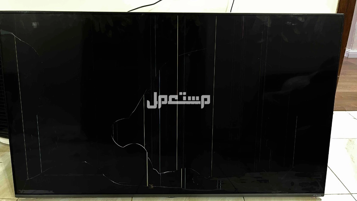 فرصة تليفزيون LG مكسور بحجم 55 بوصه في الرياض بسعر ألفين ريال سعودي
