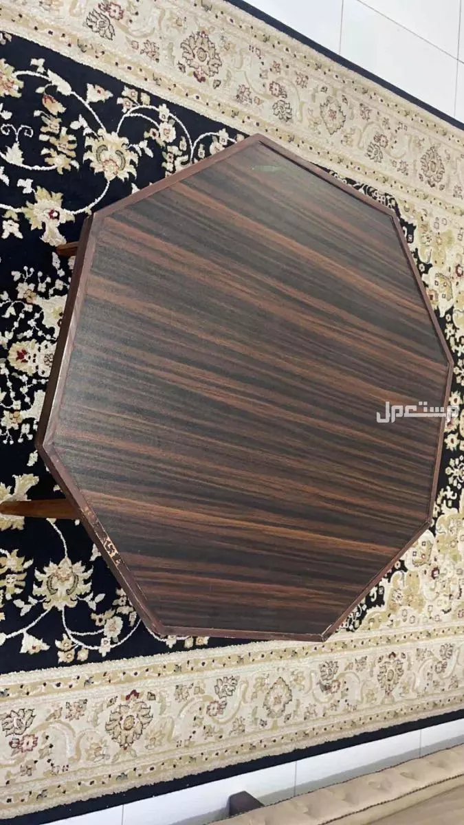 طاولة للبيع في جدة بسعر 80 ريال سعودي