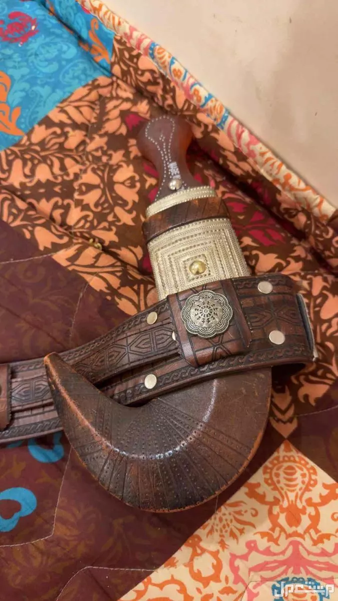 حي الحمره للبيع جنبيه او/خنجر حاد جداً واصلي ونظيف والسعر الي يرضيك في المدينة المنورة بسعر 250 ريال سعودي