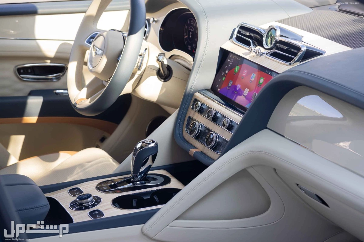 بنتلي بنتايجا 2025: المواصفات والأسعار مع الصور مقصورة 2025 Bentley Bentayga