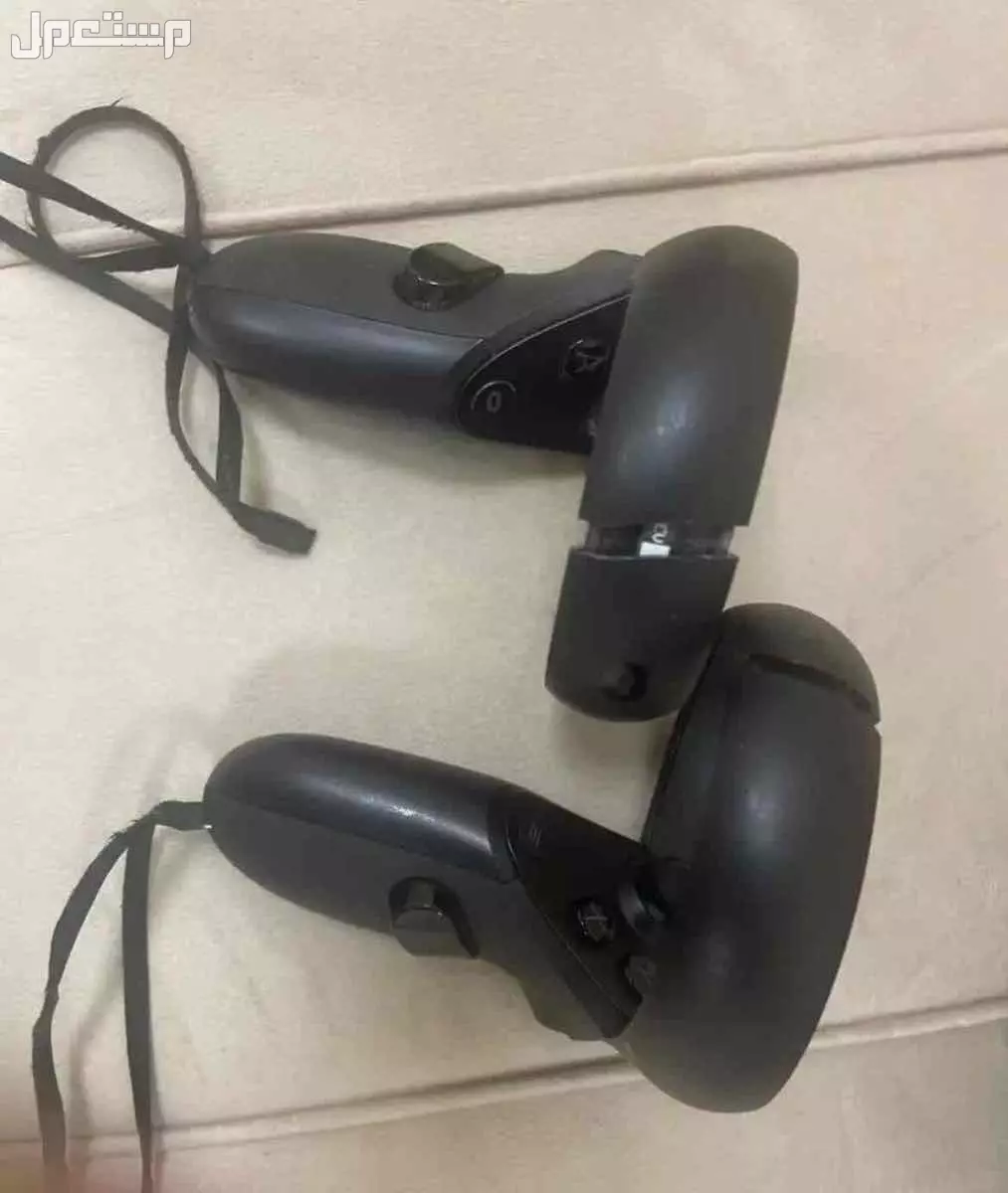 جهاز oculus quest للبيع واقع افتراضي
