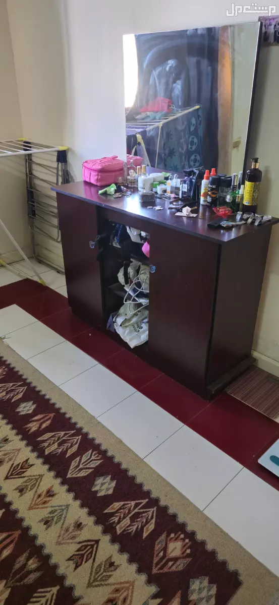 غرفة نوم كاملة للبيع الفيصليه شارع الكويت جده بسعر 1550 ريال