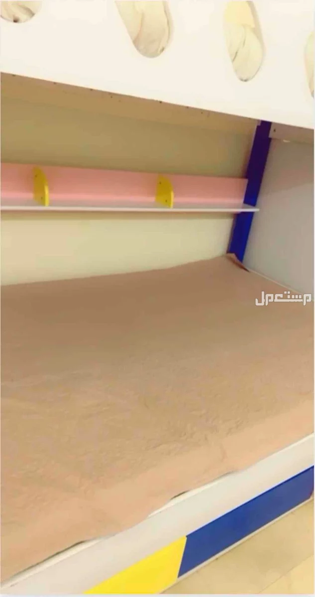 سرير دورين وسلم سرير فيه دروج في المدينه المنوره بسعر 200