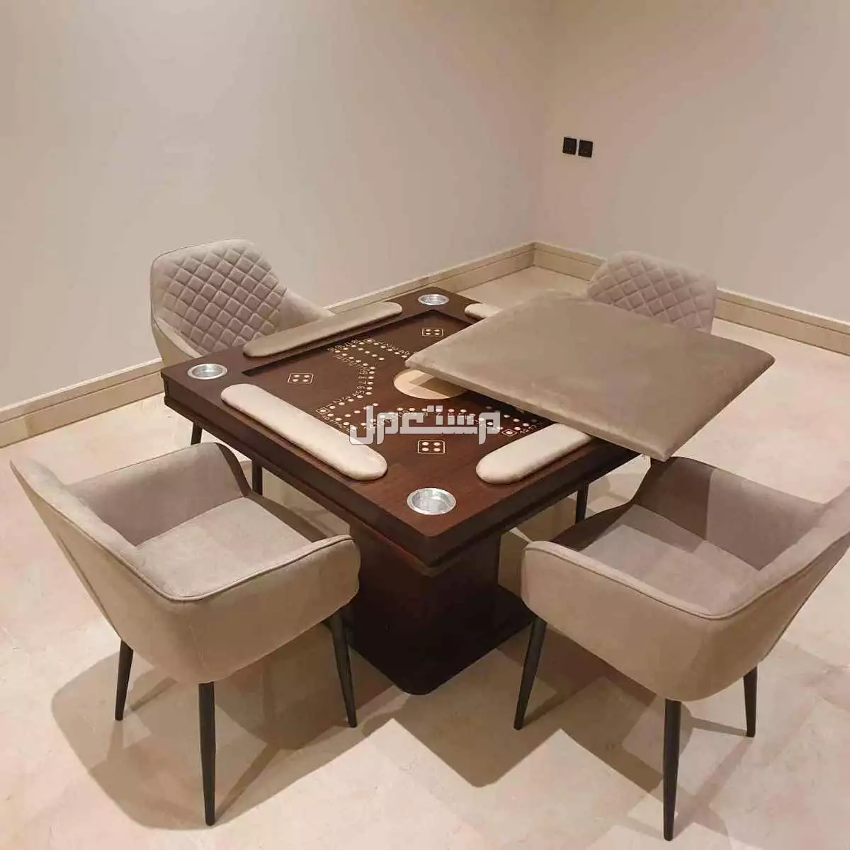 للبيع طاولات بلوت . جارو بسعر 1200 ريال
