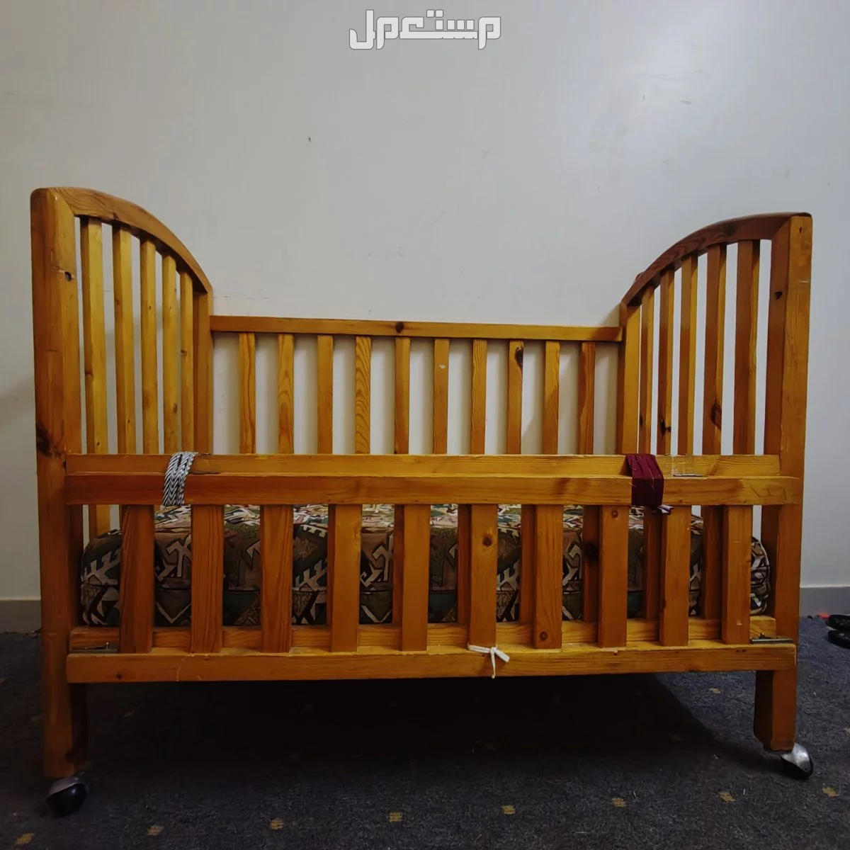للبيع سرير أطفال لعمر 4 سنوات في الرياض