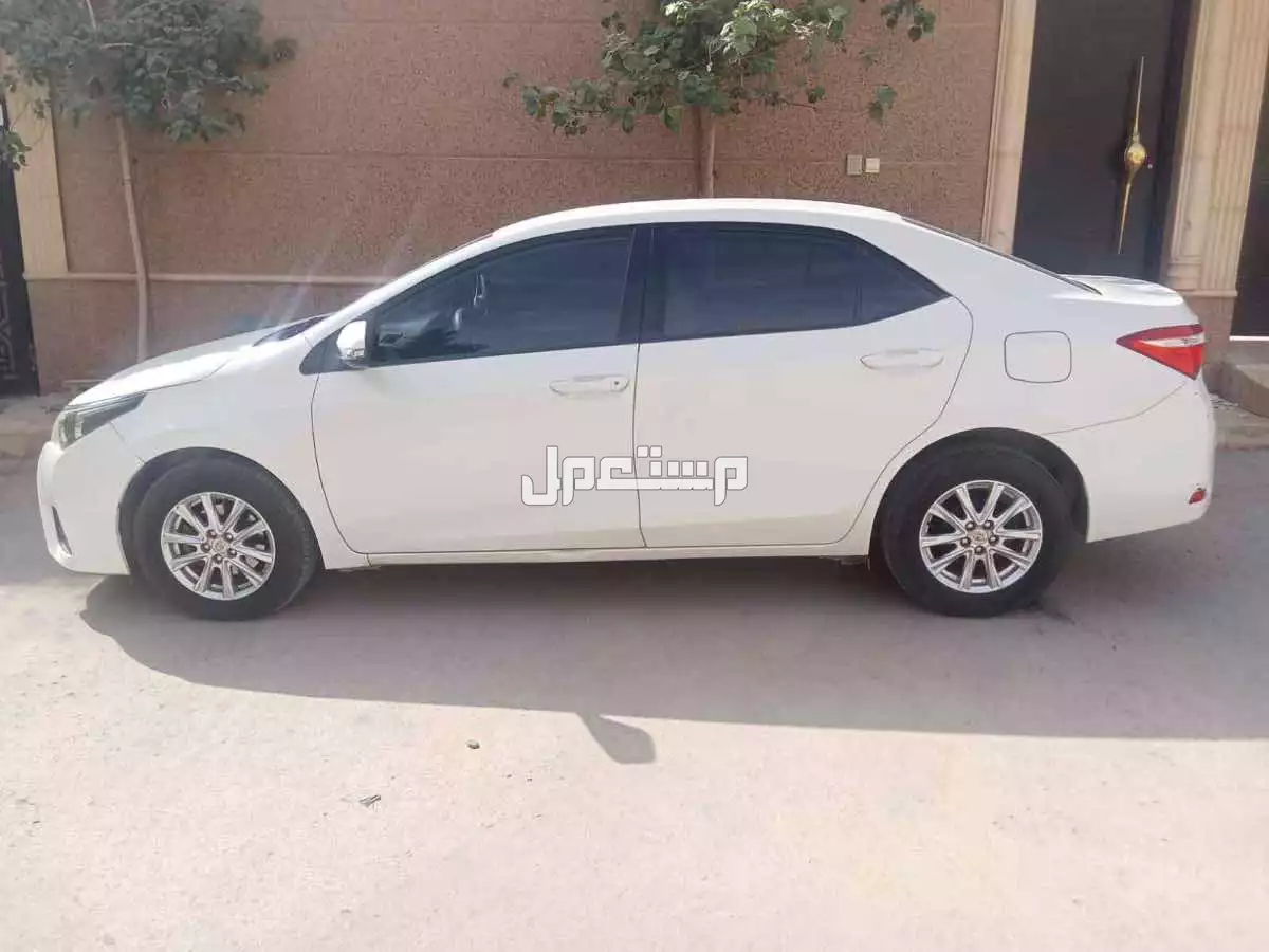 تويوتا كورولا 2015 في الرياض بسعر 40 ألف ريال سعودي