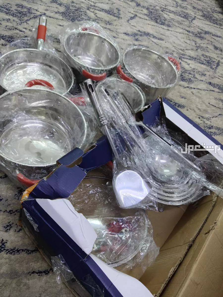 طقم قدور جديد بي الكرتون للبيع150ريال في الرياض التسيم الغربي