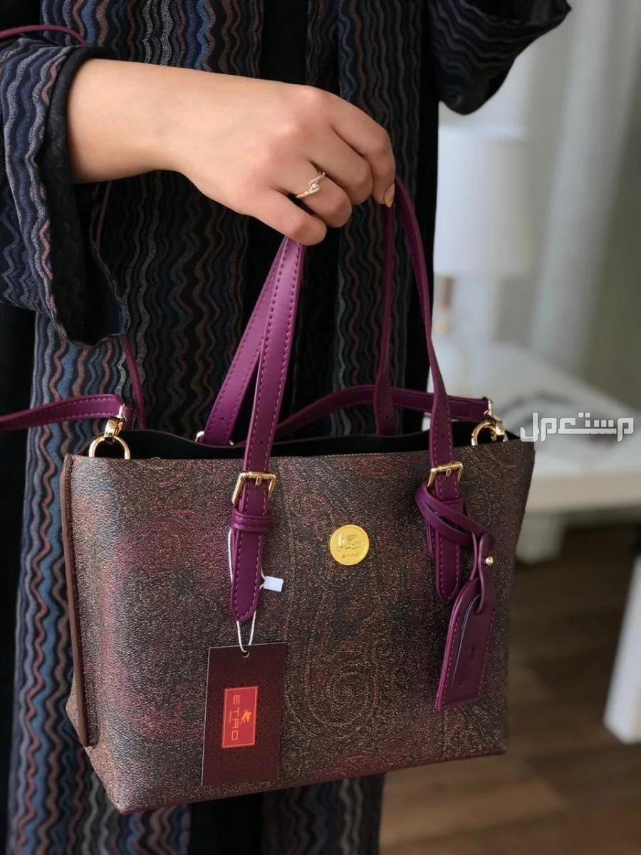 شنط أرقى الماركات بسعر جملة بسعر 120 ريال سعودي