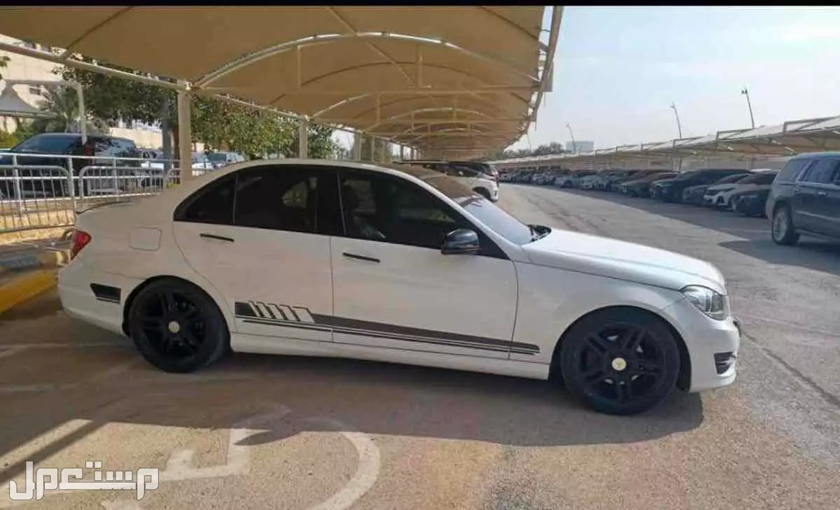 مرسيدس بنز C-Class 2014 جفالي في الرياض بسعر 45 ألف ريال سعودي