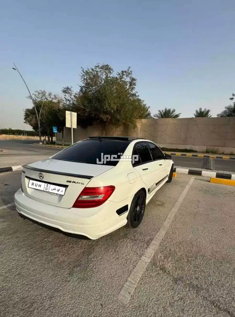 مرسيدس بنز C-Class 2014 جفالي في الرياض بسعر 45 ألف ريال سعودي