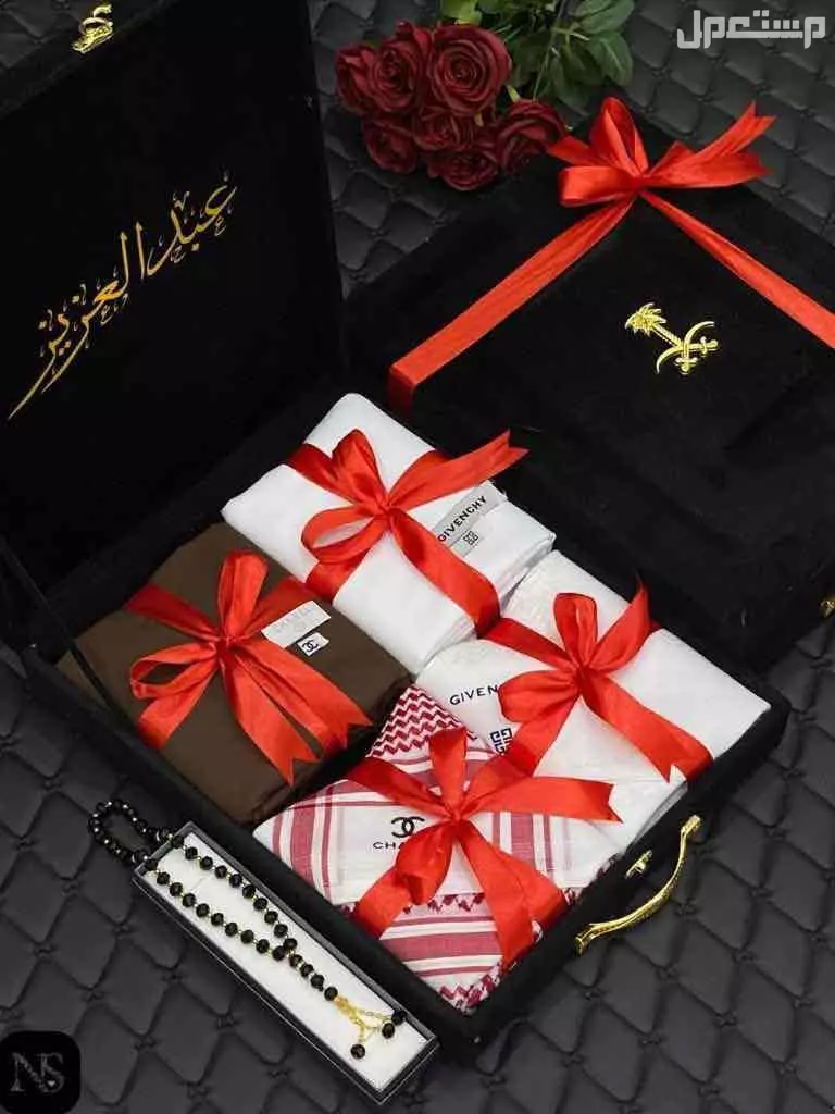 عرض خاص بوكس رجالي *💫قماشين جيفينشي ‏اللون حسب اختيار العميل مع ملحقات لكل قماش ازرار و لوقو للجيب و الرقبه* شماغين جيفينشي سوبر كلاسيك  موديل السنة مقاسات 55//58//60 *قلم كلاسيك  رجالي*
