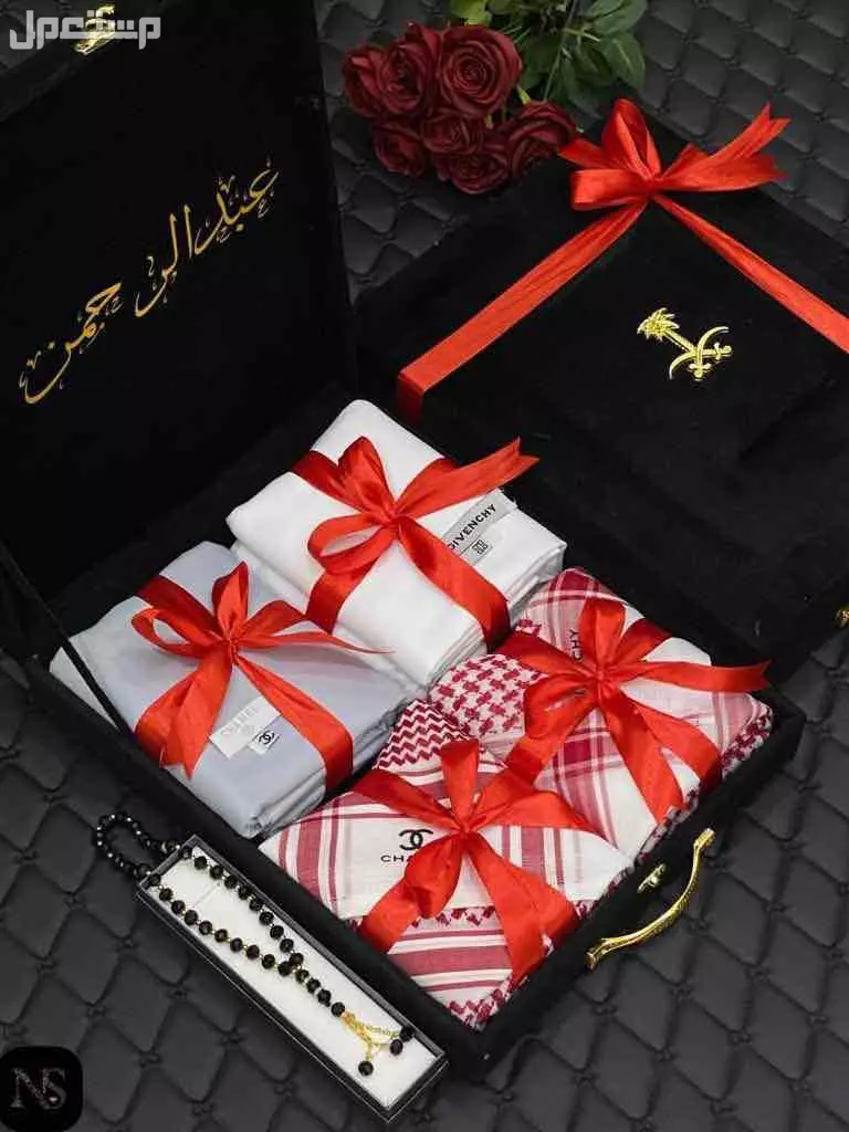 عرض خاص بوكس رجالي *💫قماشين جيفينشي ‏اللون حسب اختيار العميل مع ملحقات لكل قماش ازرار و لوقو للجيب و الرقبه* شماغين جيفينشي سوبر كلاسيك  موديل السنة مقاسات 55//58//60 *قلم كلاسيك  رجالي*