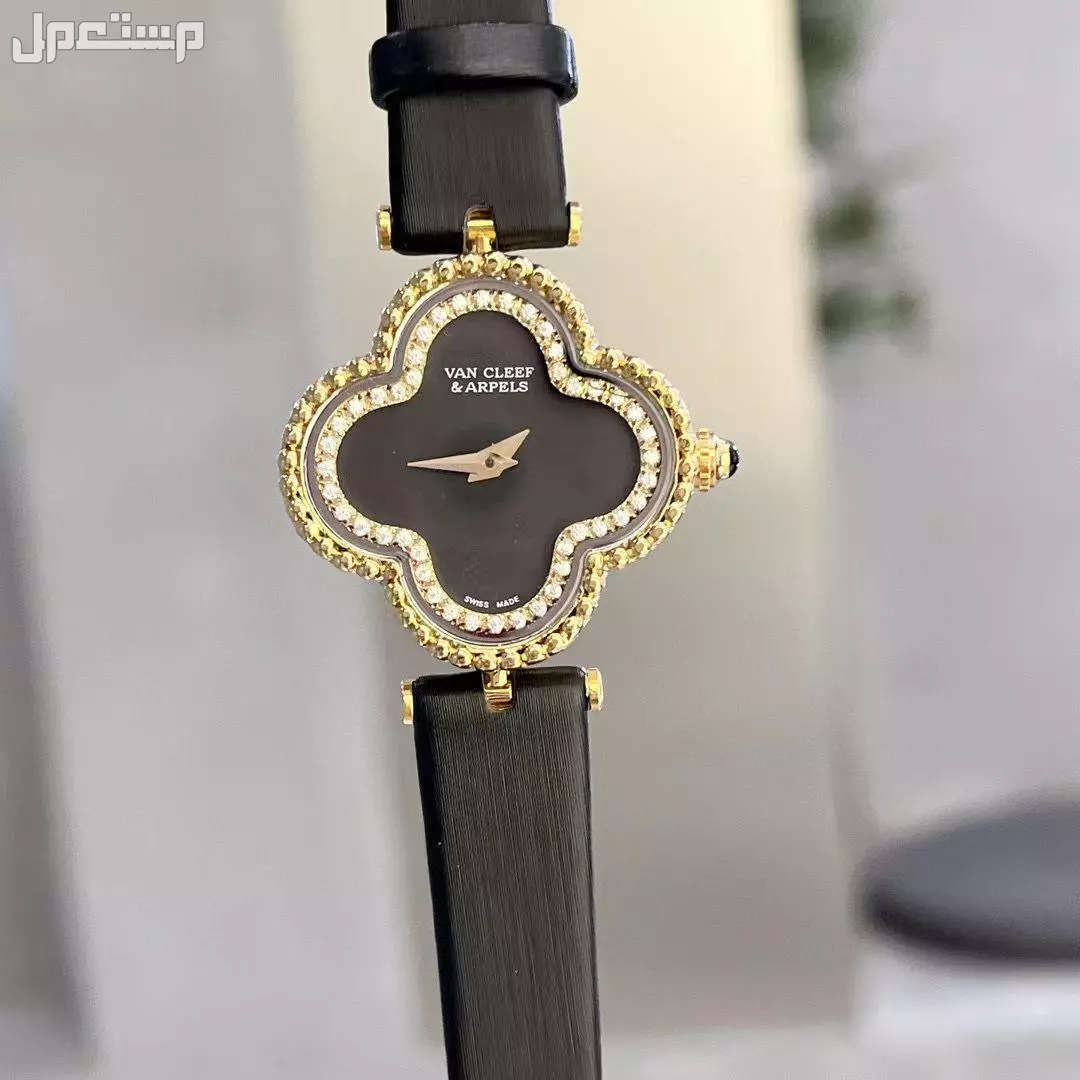 ساعة فان كليف جلد نسائي ماستر كواليتي