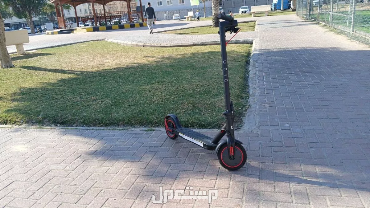سكوتر كهربائي في حالة ممتازة للبيع