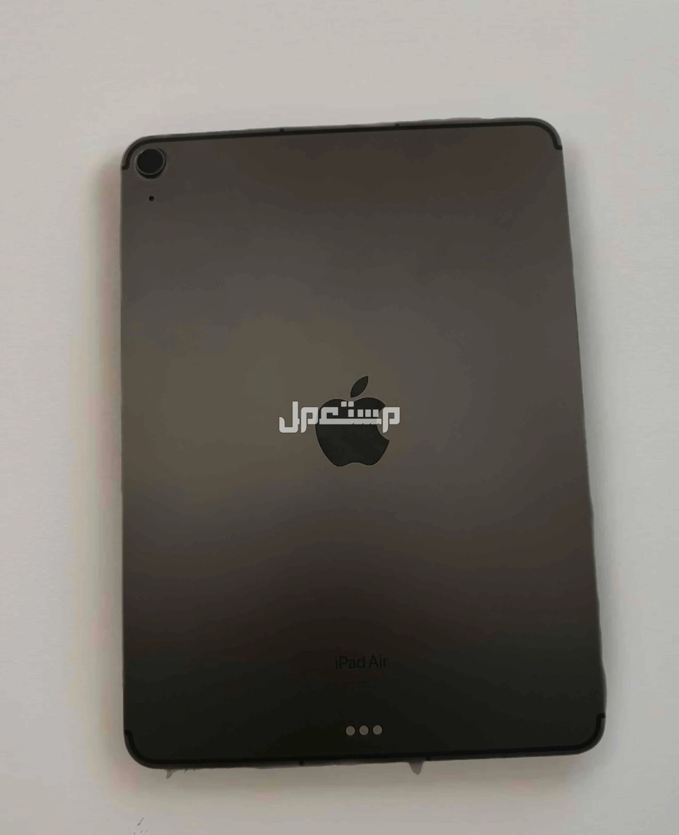 للبيع iPad Air 256GB شريحة بحالة شبه جديدة - استخدام أقل من 3 أشهر
